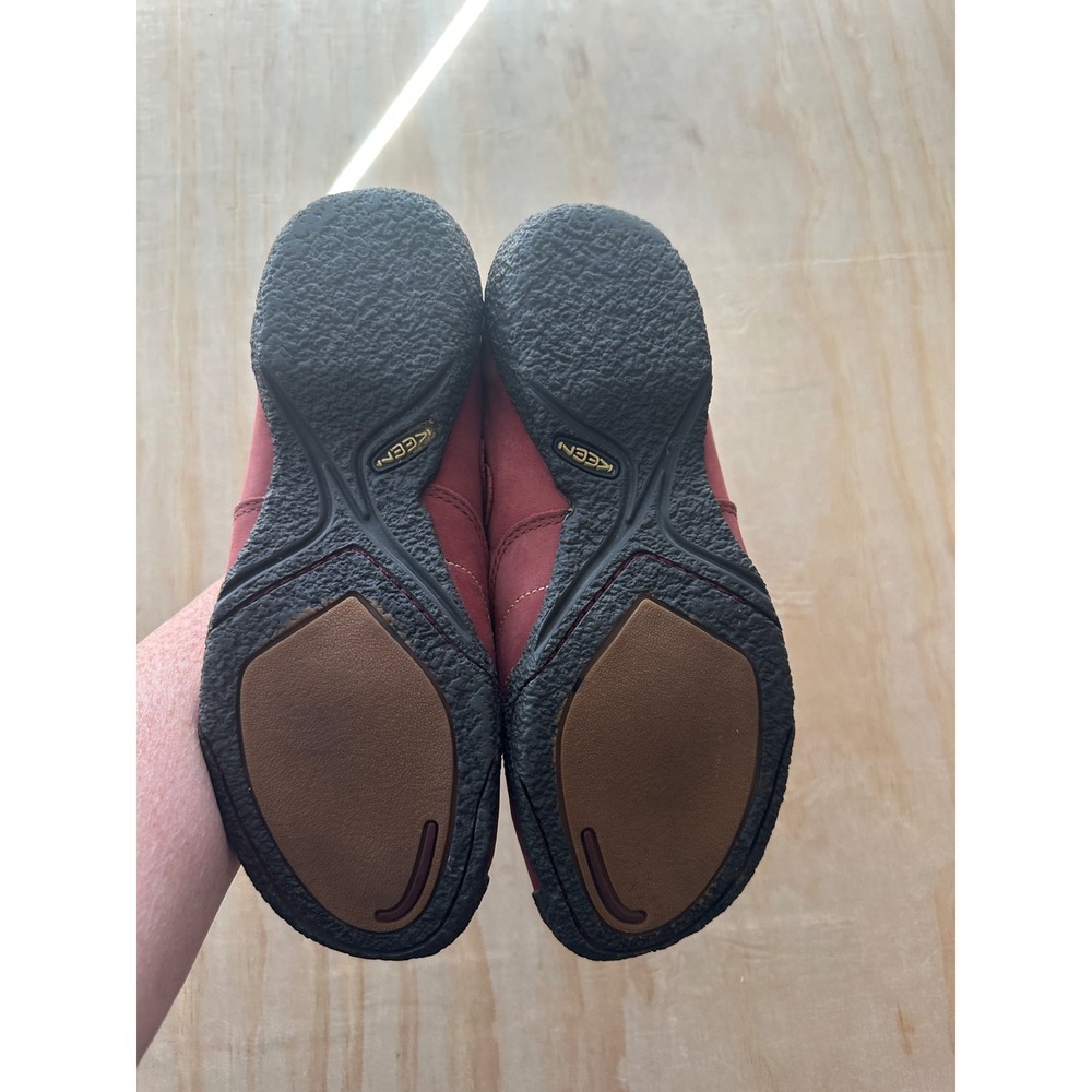 Keen Women Burgundy Red Nubuck Leather Mary Jane Flats Hook Loop Strap Shoes - Picture 3 of 9